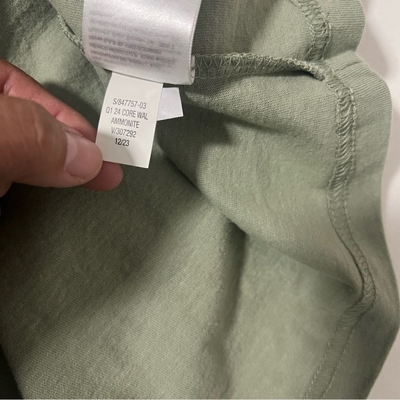 Old Navy Small Soft-Washed Graphic Shirt “Get Out There” Embrace The Journey NWT - Picture 8 of 8